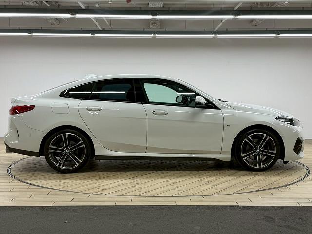 2シリーズ 218d M Sport Edition Joy+ 禁煙車/アップルカープレイ/ワイヤレス充電/バーチャルコックピット/レーダークルーズ/バックカメラ/インテリジェントセーフティ/ブレーキホールド/ブラインドスポット(73枚目)