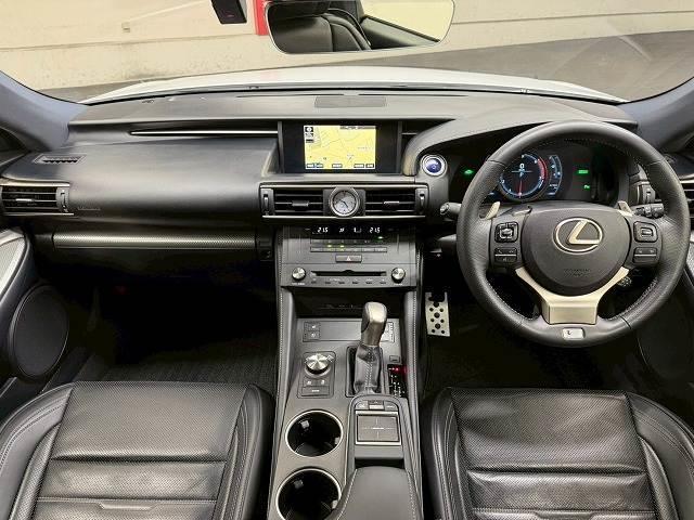 RC RC300h F SPORT 禁煙車/バックカメラ/クルーズコントロール/ステアリングヒーター/シートクーラー/ETC/シートヒーター/バックカメラ/シートメモリー/クリアランスソナー/パドルシフト/ステアリングスイッチ(2枚目)