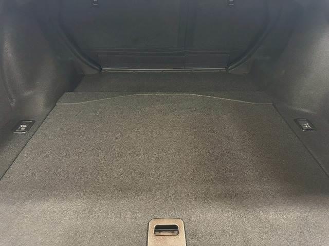 RC RC300h F SPORT 禁煙車/バックカメラ/クルーズコントロール/ステアリングヒーター/シートクーラー/ETC/シートヒーター/バックカメラ/シートメモリー/クリアランスソナー/パドルシフト/ステアリングスイッチ(20枚目)