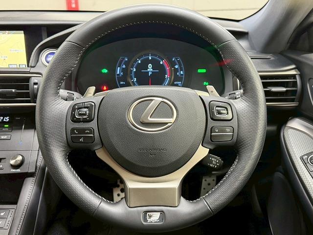 RC RC300h F SPORT 禁煙車/バックカメラ/クルーズコントロール/ステアリングヒーター/シートクーラー/ETC/シートヒーター/バックカメラ/シートメモリー/クリアランスソナー/パドルシフト/ステアリングスイッチ(49枚目)