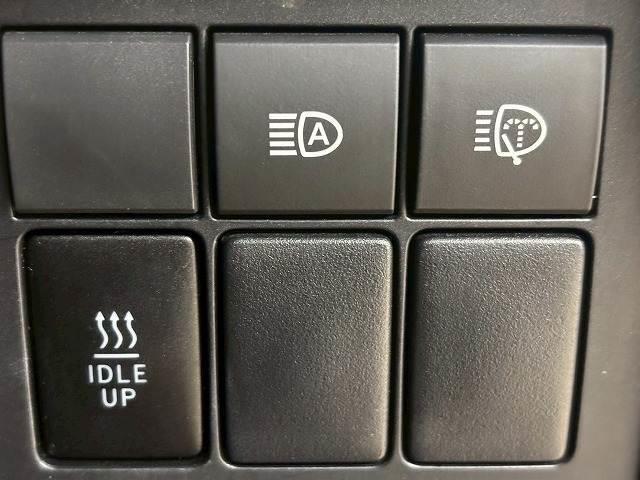 ランドクルーザープラド ＴＸ　禁煙車／サンルーフ／レーダークルーズ／ＥＴＣ／アルパイン／バックカメラ／オートハイビーム／ＣＤ・ＤＶＤ再生／レーンキープ／衝突軽減／クリアランスソナー／オートハイビーム（8枚目）