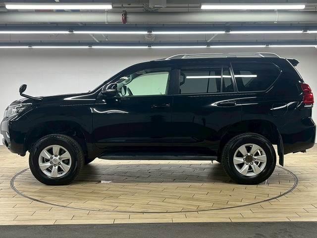 ランドクルーザープラド ＴＸ　禁煙車／サンルーフ／レーダークルーズ／ＥＴＣ／アルパイン／バックカメラ／オートハイビーム／ＣＤ・ＤＶＤ再生／レーンキープ／衝突軽減／クリアランスソナー／オートハイビーム（18枚目）