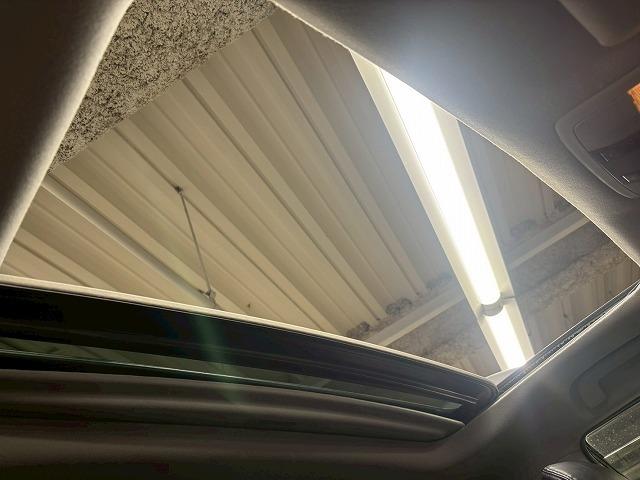 ランドクルーザープラド ＴＸ　禁煙車／サンルーフ／レーダークルーズ／ＥＴＣ／アルパイン／バックカメラ／オートハイビーム／ＣＤ・ＤＶＤ再生／レーンキープ／衝突軽減／クリアランスソナー／オートハイビーム（28枚目）