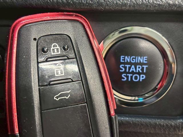 ランドクルーザープラド ＴＸ　禁煙車／サンルーフ／レーダークルーズ／ＥＴＣ／アルパイン／バックカメラ／オートハイビーム／ＣＤ・ＤＶＤ再生／レーンキープ／衝突軽減／クリアランスソナー／オートハイビーム（31枚目）