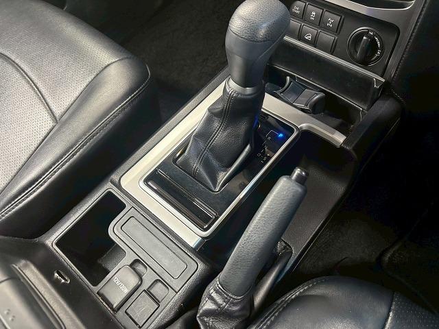 ランドクルーザープラド ＴＸ　禁煙車／サンルーフ／レーダークルーズ／ＥＴＣ／アルパイン／バックカメラ／オートハイビーム／ＣＤ・ＤＶＤ再生／レーンキープ／衝突軽減／クリアランスソナー／オートハイビーム（33枚目）