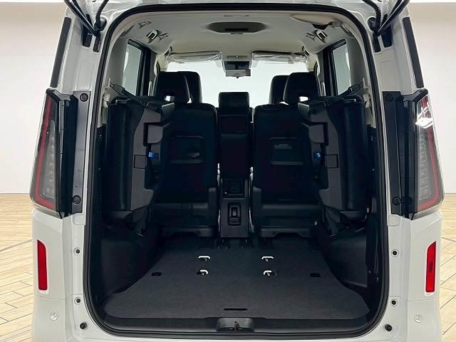 NISSAN SERENA HIGHWAY STAR V