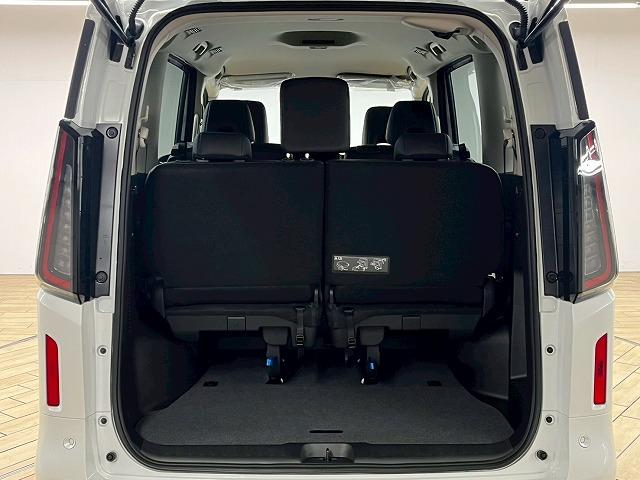 NISSAN SERENA HIGHWAY STAR V