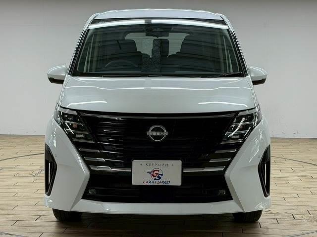 セレナ ハイウェイスターV 未使用/両側パワースライド/デジタルミラー/プロパイロット/シートヒーター/全周囲/アップルカープレイ/ステアリングヒーター/パドルシフト/ブラインドスポット/レーダークルーズ(17枚目)