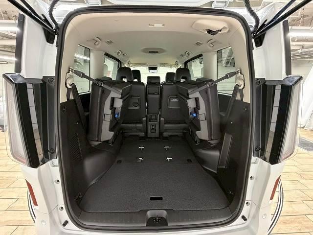 セレナ ハイウェイスターV 未使用/両側パワースライド/デジタルミラー/プロパイロット/シートヒーター/全周囲/アップルカープレイ/ステアリングヒーター/パドルシフト/ブラインドスポット/レーダークルーズ(20枚目)