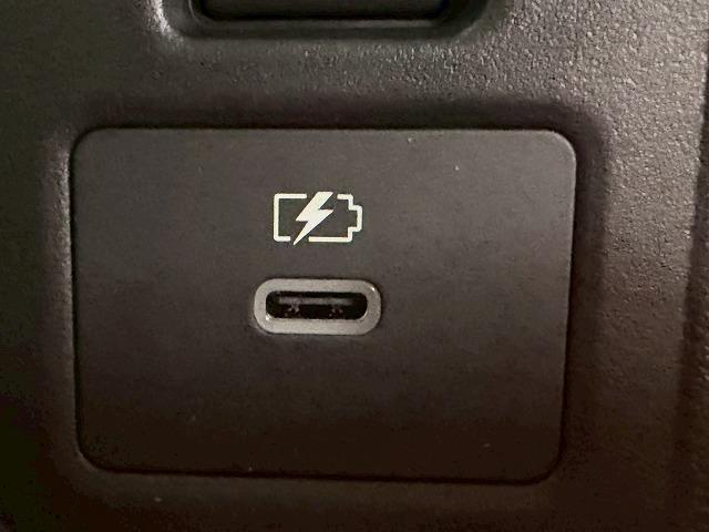 セレナ ハイウェイスターV 未使用/両側パワースライド/デジタルミラー/プロパイロット/シートヒーター/全周囲/アップルカープレイ/ステアリングヒーター/パドルシフト/ブラインドスポット/レーダークルーズ(32枚目)