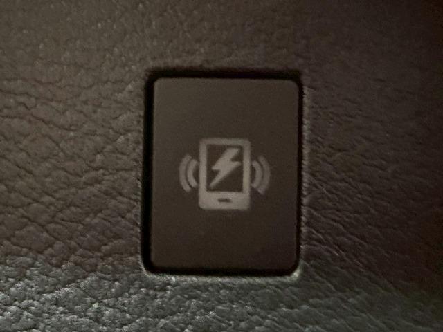 セレナ ハイウェイスターV 未使用/両側パワースライド/デジタルミラー/プロパイロット/シートヒーター/全周囲/アップルカープレイ/ステアリングヒーター/パドルシフト/ブラインドスポット/レーダークルーズ(45枚目)