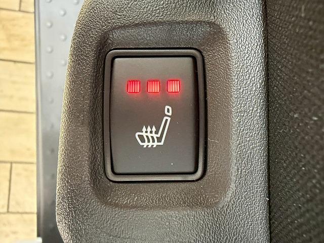 セレナ ハイウェイスターV 未使用/両側パワースライド/デジタルミラー/プロパイロット/シートヒーター/全周囲/アップルカープレイ/ステアリングヒーター/パドルシフト/ブラインドスポット/レーダークルーズ(50枚目)