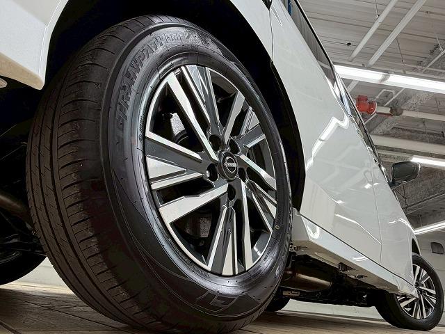 セレナ ハイウェイスターV 未使用/両側パワースライド/デジタルミラー/プロパイロット/シートヒーター/全周囲/アップルカープレイ/ステアリングヒーター/パドルシフト/ブラインドスポット/レーダークルーズ(65枚目)