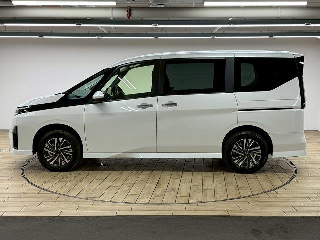 セレナ ハイウェイスターV 未使用/両側パワースライド/デジタルミラー/プロパイロット/シートヒーター/全周囲/アップルカープレイ/ステアリングヒーター/パドルシフト/ブラインドスポット/レーダークルーズ(73枚目)