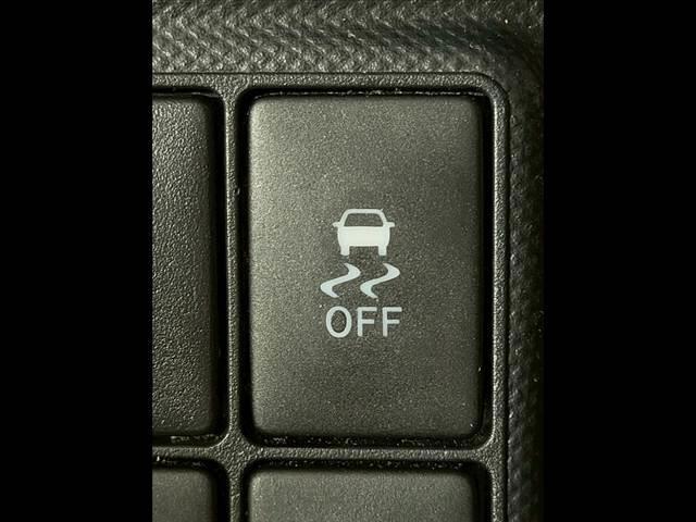 アクア S 禁煙車/純正7インチ/キーレス/オートエアコン/横滑り制御装置/マニュアルライト/エコモード/CD・DVD再生/助手席エアバック/純正ホイールキャップ/(3枚目)