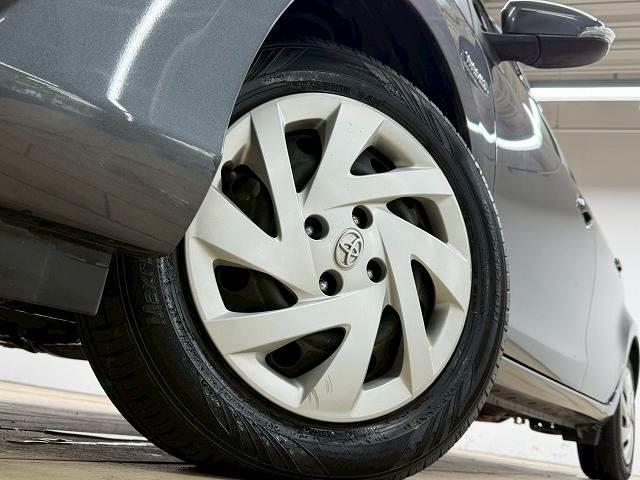 アクア S 禁煙車/純正7インチ/キーレス/オートエアコン/横滑り制御装置/マニュアルライト/エコモード/CD・DVD再生/助手席エアバック/純正ホイールキャップ/(11枚目)