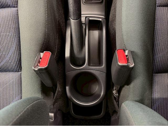 アクア S 禁煙車/純正7インチ/キーレス/オートエアコン/横滑り制御装置/マニュアルライト/エコモード/CD・DVD再生/助手席エアバック/純正ホイールキャップ/(37枚目)