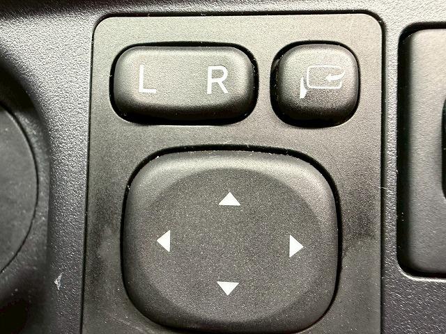 アクア S 禁煙車/純正7インチ/キーレス/オートエアコン/横滑り制御装置/マニュアルライト/エコモード/CD・DVD再生/助手席エアバック/純正ホイールキャップ/(40枚目)