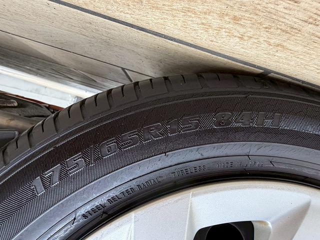 アクア S 禁煙車/純正7インチ/キーレス/オートエアコン/横滑り制御装置/マニュアルライト/エコモード/CD・DVD再生/助手席エアバック/純正ホイールキャップ/(57枚目)