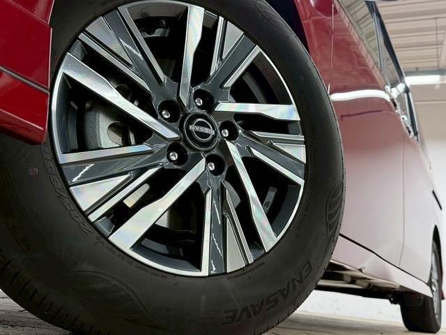 セレナ e-POWER ハイウェイスターV 禁煙車/全周囲/プロパイ/フリップダウン/シートヒーター/両側パワースライド/ステアリングヒーター/デジタルミラー/Wエアコン/レーダークルーズ/ブラインドスポット(13枚目)