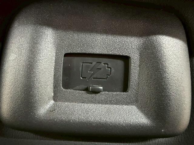 セレナ e-POWER ハイウェイスターV 禁煙車/全周囲/プロパイ/フリップダウン/シートヒーター/両側パワースライド/ステアリングヒーター/デジタルミラー/Wエアコン/レーダークルーズ/ブラインドスポット(28枚目)