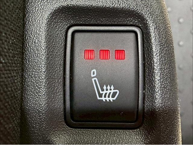 セレナ e-POWER ハイウェイスターV 禁煙車/全周囲/プロパイ/フリップダウン/シートヒーター/両側パワースライド/ステアリングヒーター/デジタルミラー/Wエアコン/レーダークルーズ/ブラインドスポット(31枚目)