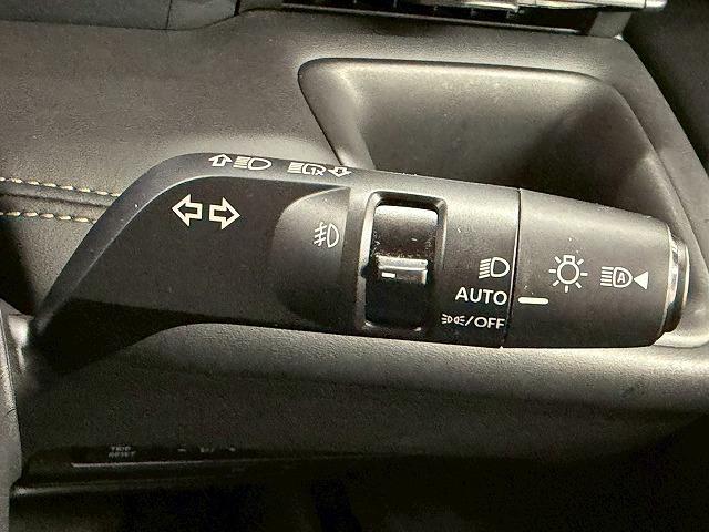 セレナ e-POWER ハイウェイスターV 禁煙車/全周囲/プロパイ/フリップダウン/シートヒーター/両側パワースライド/ステアリングヒーター/デジタルミラー/Wエアコン/レーダークルーズ/ブラインドスポット(37枚目)