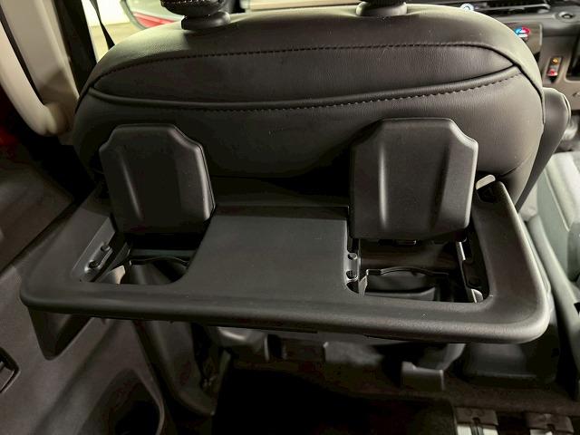 セレナ e-POWER ハイウェイスターV 禁煙車/全周囲/プロパイ/フリップダウン/シートヒーター/両側パワースライド/ステアリングヒーター/デジタルミラー/Wエアコン/レーダークルーズ/ブラインドスポット(39枚目)