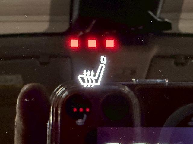 セレナ e-POWER ハイウェイスターV 禁煙車/全周囲/プロパイ/フリップダウン/シートヒーター/両側パワースライド/ステアリングヒーター/デジタルミラー/Wエアコン/レーダークルーズ/ブラインドスポット(45枚目)