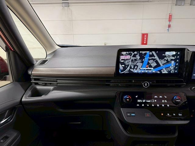 セレナ e-POWER ハイウェイスターV 禁煙車/全周囲/プロパイ/フリップダウン/シートヒーター/両側パワースライド/ステアリングヒーター/デジタルミラー/Wエアコン/レーダークルーズ/ブラインドスポット(53枚目)