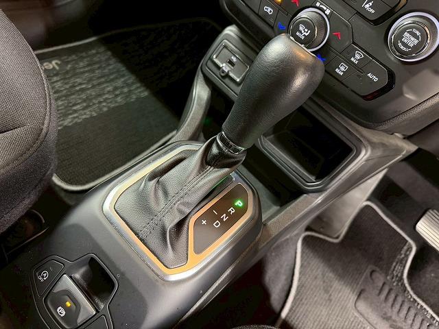 CHRYSLER JEEP JEEP RENEGADE LONGITUDE