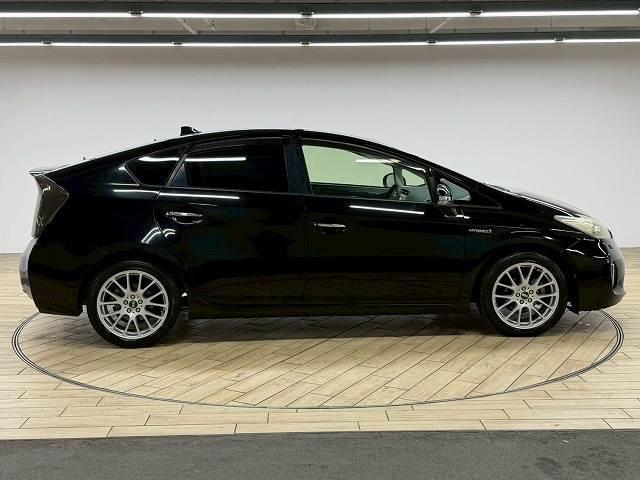 プリウス S ツーリングセレクション G’s 禁煙車/バックカメラ/BBSアルミ/ETC/オートエアコン/オートライト/CD・DVD再生/ステアリングスイッチ/オートライト/エコモード/オートエアコン/テレビ(17枚目)