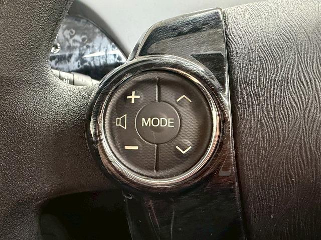 プリウス S ツーリングセレクション G’s 禁煙車/バックカメラ/BBSアルミ/ETC/オートエアコン/オートライト/CD・DVD再生/ステアリングスイッチ/オートライト/エコモード/オートエアコン/テレビ(34枚目)