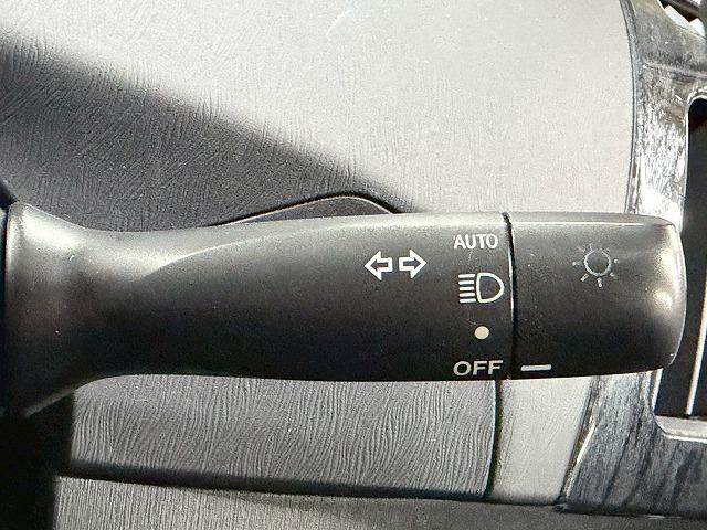 プリウス S ツーリングセレクション G’s 禁煙車/バックカメラ/BBSアルミ/ETC/オートエアコン/オートライト/CD・DVD再生/ステアリングスイッチ/オートライト/エコモード/オートエアコン/テレビ(42枚目)