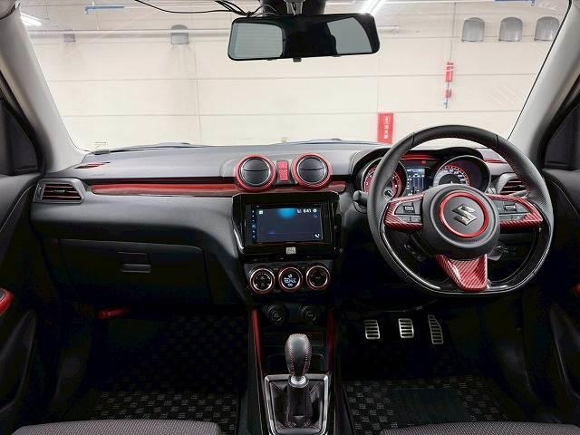 スイフトスポーツ ベースグレード MT6速/禁煙車/ブラインドスポット/ETC/レーダークルーズ/シートヒーター/クリアランスソナー/レーンキープ/衝突軽減/ステアリングスイッチ/ディスプレイオーディオ(3枚目)