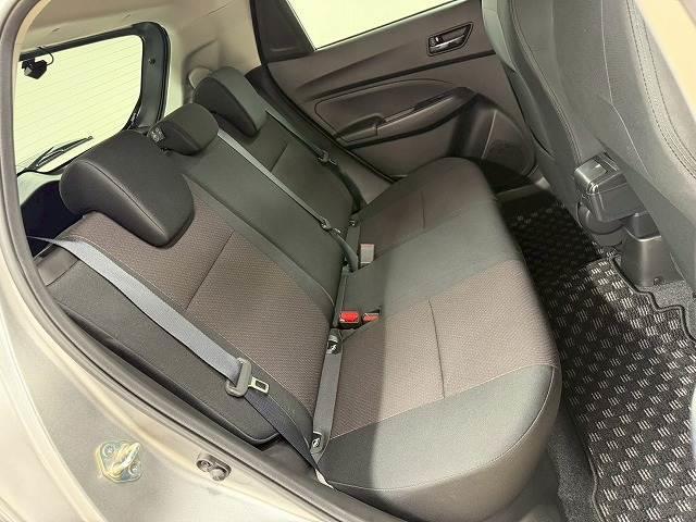 スイフトスポーツ ベースグレード MT6速/禁煙車/ブラインドスポット/ETC/レーダークルーズ/シートヒーター/クリアランスソナー/レーンキープ/衝突軽減/ステアリングスイッチ/ディスプレイオーディオ(9枚目)