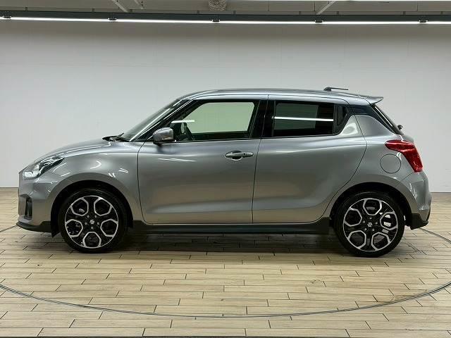 スイフトスポーツ ベースグレード MT6速/禁煙車/ブラインドスポット/ETC/レーダークルーズ/シートヒーター/クリアランスソナー/レーンキープ/衝突軽減/ステアリングスイッチ/ディスプレイオーディオ(18枚目)