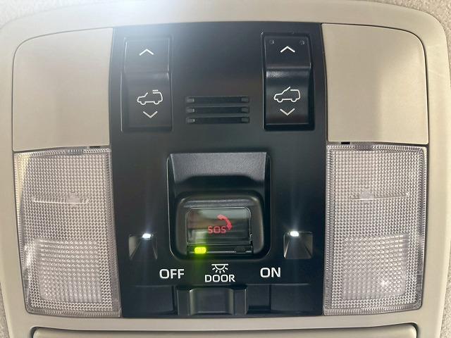 ランドクルーザープラド ＴＸ“Ｌパッケージ・７０ｔｈ　ＡＮＮＩＶＥＲＳＡＲＹ　ＬＩＭ　１オナ／サンルーフ／全周囲／メーカーナビ／ＥＴＣ／ルーフレール／ブラインドスポット／茶革／レーダークルーズ／シートヒーター＆シートクーラー／オートハイビーム／アップルカープレイ（32枚目）