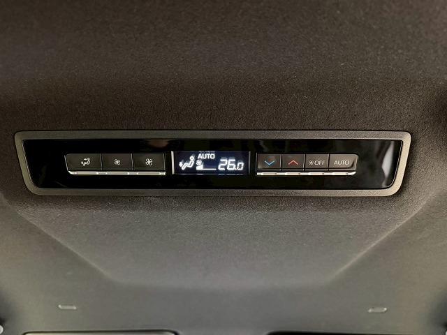 ノア Ｓ－Ｚ　禁煙車／バックカメラ／レーダークルーズ／ＥＴＣ／両側パワースライド／トヨタセーフティセンス／レーンキープ／衝突軽減／オートハイビーム／シートヒーター／Ｗエアコン／アップルカープレイ（26枚目）