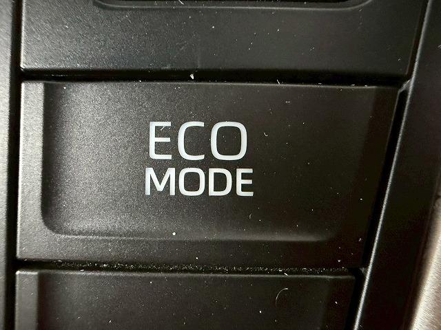 ノア Ｓ－Ｚ　禁煙車／バックカメラ／レーダークルーズ／ＥＴＣ／両側パワースライド／トヨタセーフティセンス／レーンキープ／衝突軽減／オートハイビーム／シートヒーター／Ｗエアコン／アップルカープレイ（32枚目）