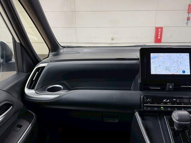 ノア Ｓ－Ｚ　禁煙車／バックカメラ／レーダークルーズ／ＥＴＣ／両側パワースライド／トヨタセーフティセンス／レーンキープ／衝突軽減／オートハイビーム／シートヒーター／Ｗエアコン／アップルカープレイ（45枚目）