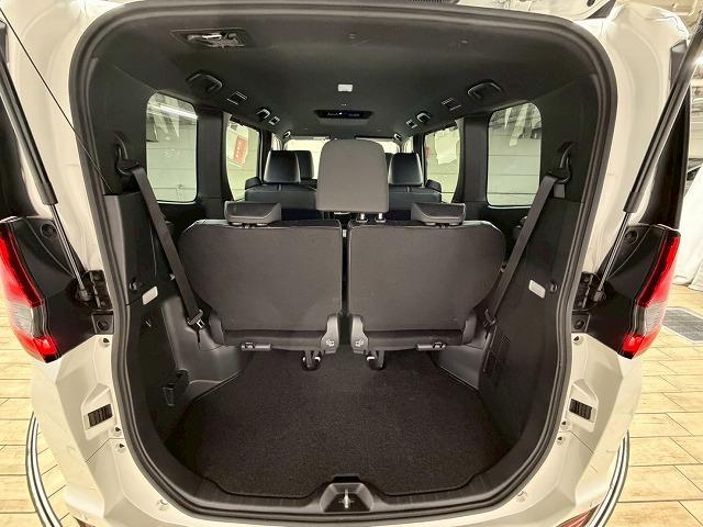 ノア Ｓ－Ｚ　禁煙車／バックカメラ／レーダークルーズ／ＥＴＣ／両側パワースライド／トヨタセーフティセンス／レーンキープ／衝突軽減／オートハイビーム／シートヒーター／Ｗエアコン／アップルカープレイ（50枚目）