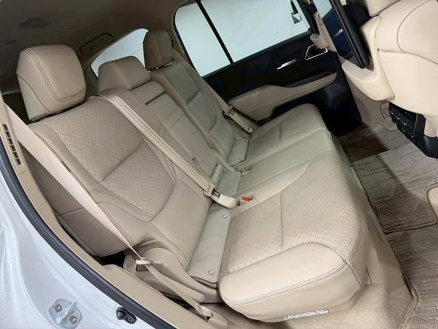 ランドクルーザー ＺＸ　モデリスタ／リアエンター／クールボックス／サンルーフ／全周囲／ＪＢＬ／ＧＲグリル／ルーフレール／シートヒーター＆シートクーラー／アップルカープレイ／電動リアゲート／ＡＣ１００Ｖ／ブラインドスポット（10枚目）