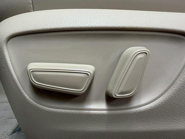 ランドクルーザー ＺＸ　モデリスタ／リアエンター／クールボックス／サンルーフ／全周囲／ＪＢＬ／ＧＲグリル／ルーフレール／シートヒーター＆シートクーラー／アップルカープレイ／電動リアゲート／ＡＣ１００Ｖ／ブラインドスポット（51枚目）