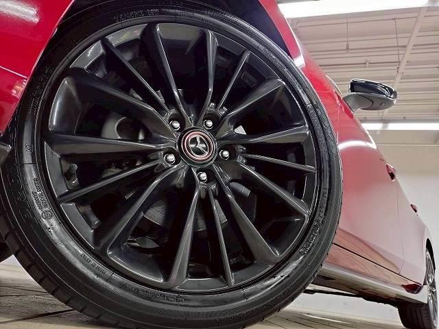 ＭＡＺＤＡ３ファストバック ＸＤバーガンディ　セレクション　ＢＢＳアルミ／シグネチャーエアロ／全周囲／ＢＯＳＥ／ブラインドスポット／レーダークルーズ／赤レザー／シートヒーター／ステアリングヒーター／ＣＤ・ＤＶＤ再生／アップルカープレイ（13枚目）