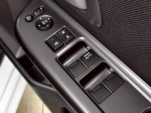 フリード Ｇ　７人　禁煙／レーダークルーズ／両側パワースライド／バックカメラ／レーンキープ／衝突軽減／シートヒーター／ステアリングスイッチ／アイドリングストップ／ＣＤ・ＤＶＤ再生（39枚目）