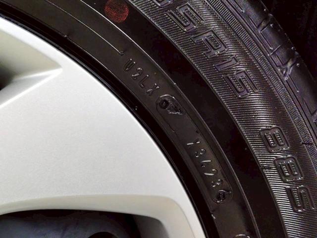 フリード Ｇ　７人　禁煙／レーダークルーズ／両側パワースライド／バックカメラ／レーンキープ／衝突軽減／シートヒーター／ステアリングスイッチ／アイドリングストップ／ＣＤ・ＤＶＤ再生（64枚目）