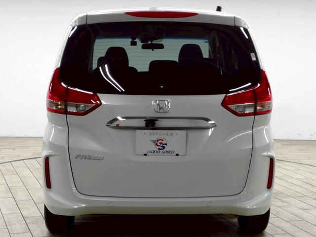 フリード Ｇ　７人　禁煙／レーダークルーズ／両側パワースライド／バックカメラ／レーンキープ／衝突軽減／シートヒーター／ステアリングスイッチ／アイドリングストップ／ＣＤ・ＤＶＤ再生（72枚目）