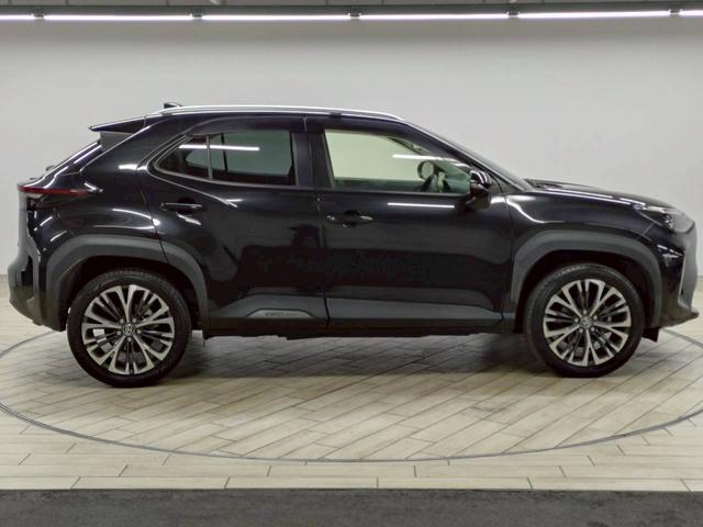 ヤリスクロス HYBRID Z 禁煙/全周囲/電動リアゲート/シートヒーター/ブラインドスポット/ヘッドアップディスプレイ/レーダークルーズ/ディスプレイオーディオ/アップルカープレイ/ナビキッド/フルセグ(72枚目)