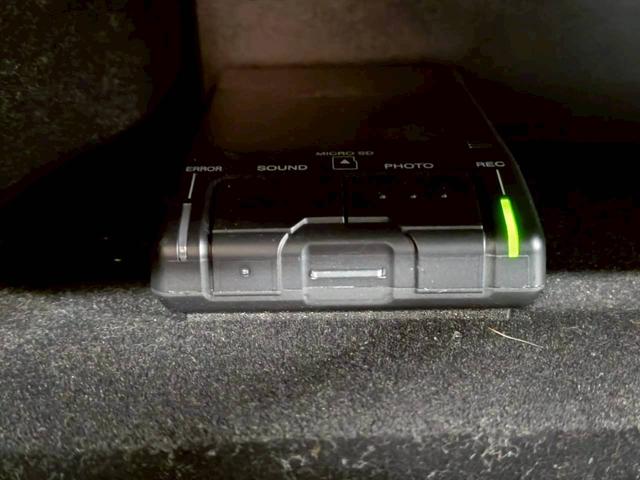 LS LS500 “version L” 全周囲/20インチアルミ/デジタルミラー/AC100V/後席シートヒーター/レーダークルーズ/ブラインドスポット/電動リアゲート/シートヒーター&シートクーラー/CD・DVD再生(27枚目)